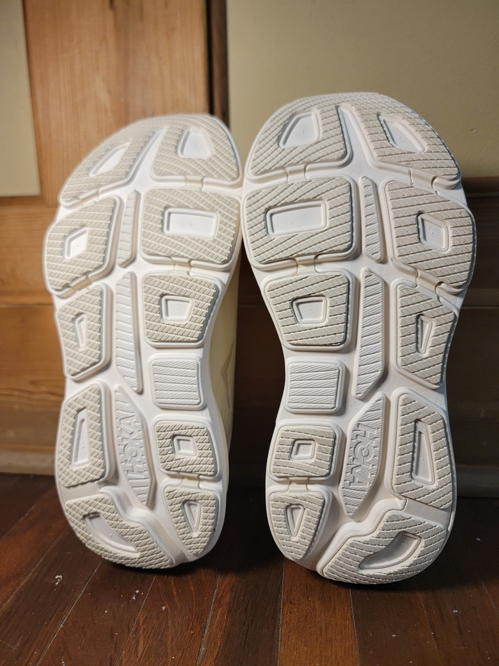 HOKA Women's Light Cream Running Shoes - Picture 7 of 7